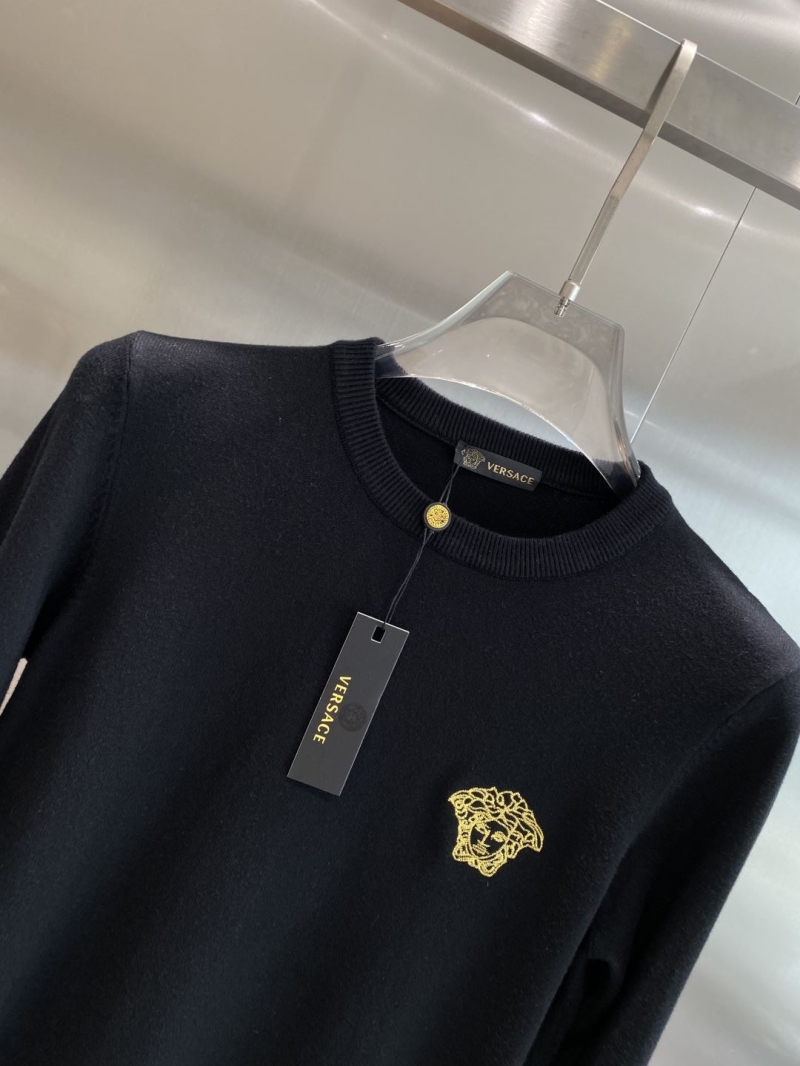 VERSACE